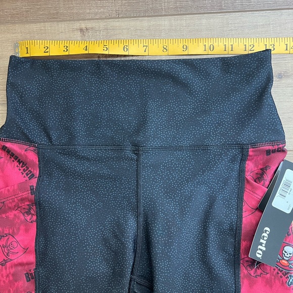 Tampa Bay Buccaneers Assembly 7/8 High Waist 2-Pocket Leggings Medium - Picture 8 of 12